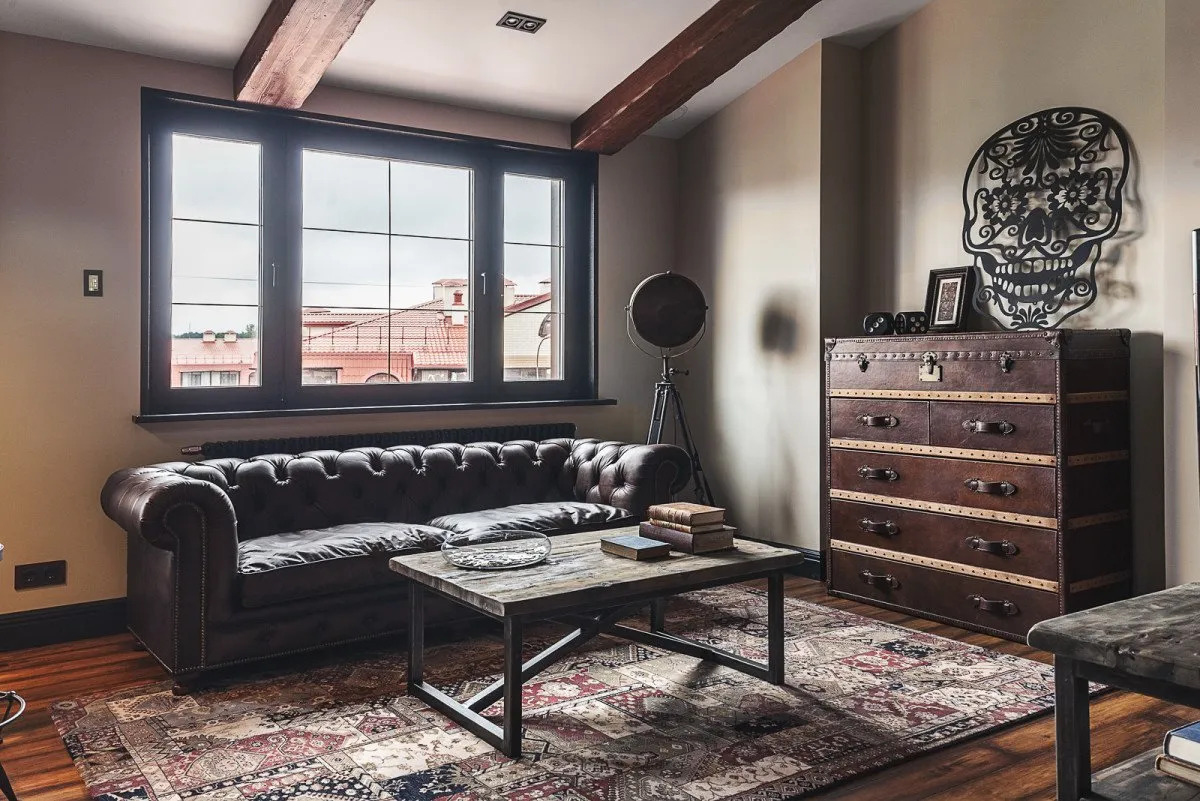 Старинная мебель